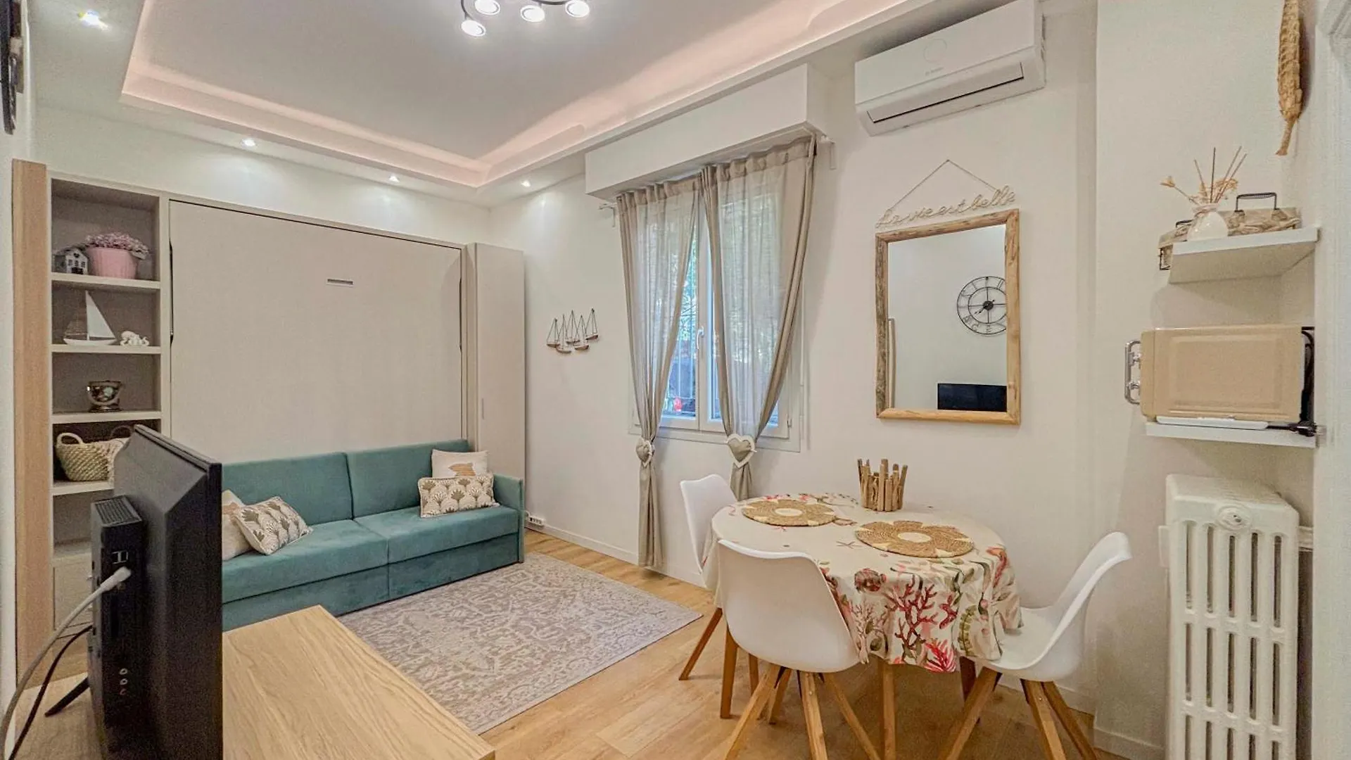 Marechal Joffre - Wifi, Ac, 2 Pers Nice 0*,  France