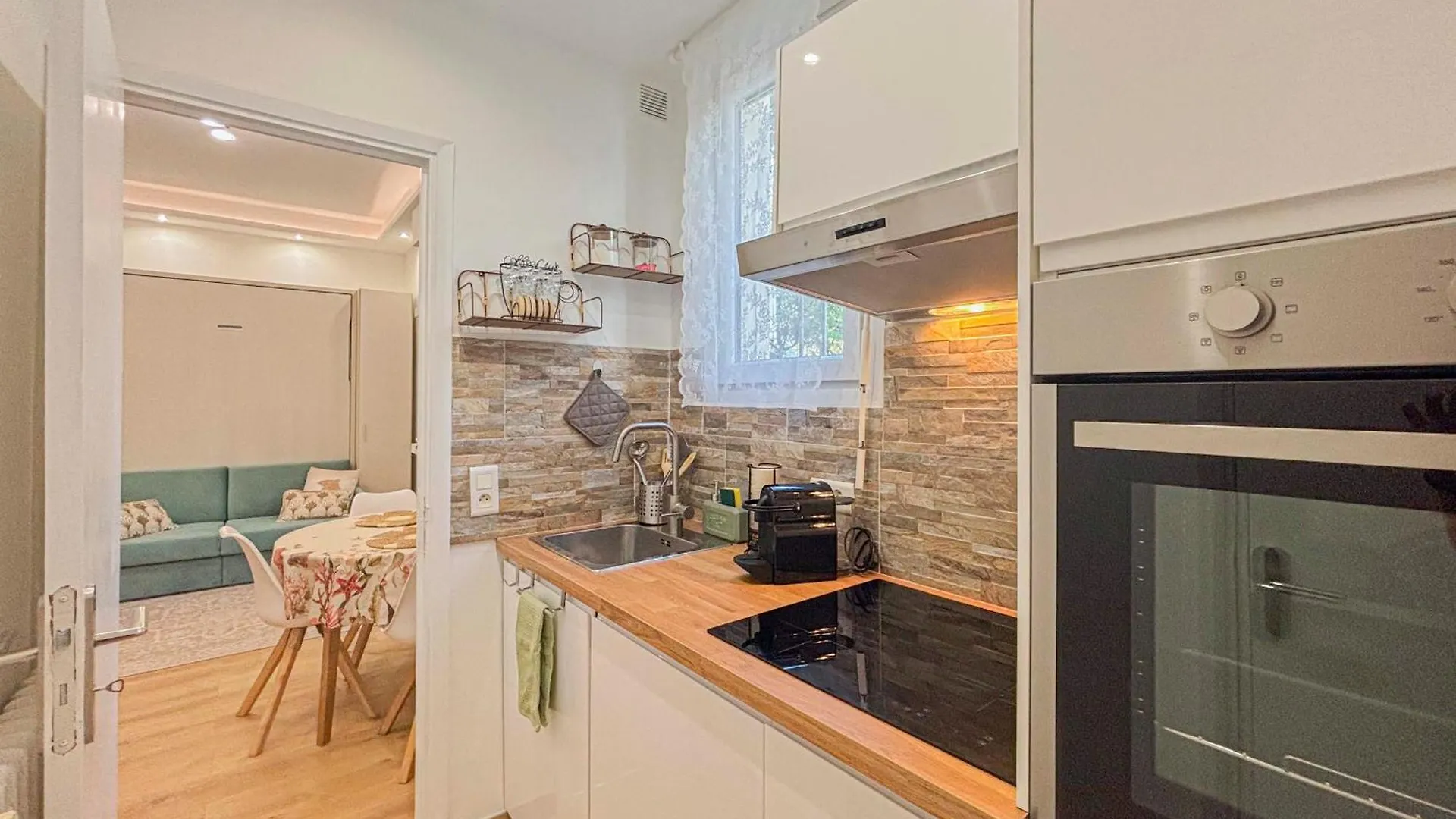 Marechal Joffre - Wifi, Ac, 2 Pers Nice 0*,  France
